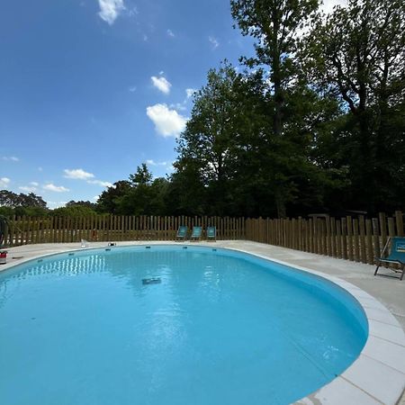 Camping Etang De La Vallee Combreux Exterior photo