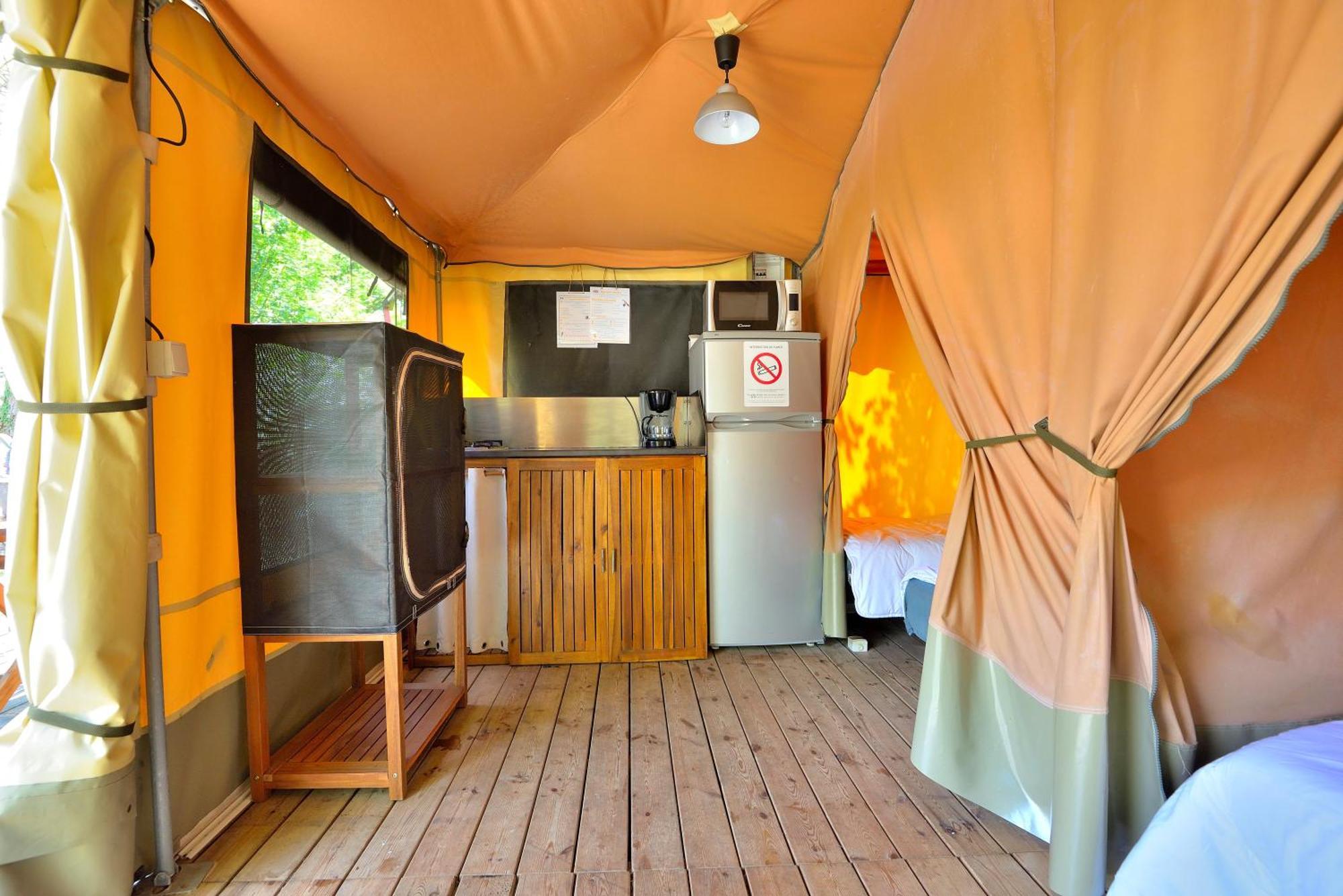 Camping Etang De La Vallee Combreux Room photo